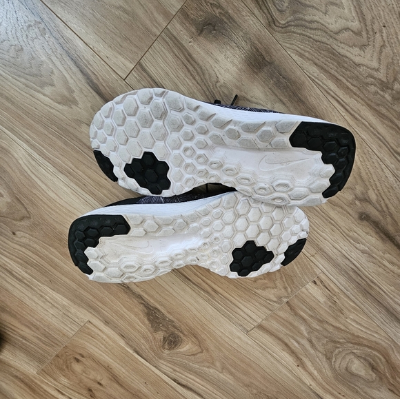 Nike FS Lite Run 3 Sneakers Womens Performace Running Shoe  Size 9 Black/Gray - Picture 11 of 11